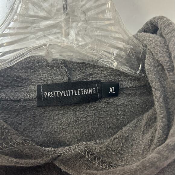 PRETTY LITTLE THING Gray Worlwide Graphic Print Pullover Hoodie Women's Size XL - Picture 2 of 7